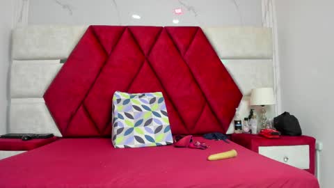 Luisa y Jairo online show from May 2026 12:14:02 PM