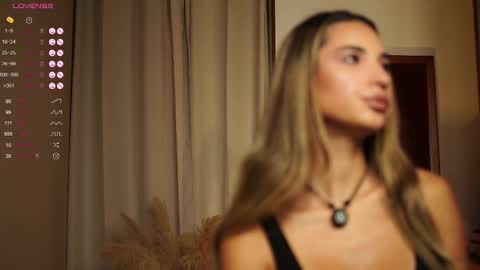 Snapshot of kity_sweet chatting on October 2025 07:00:01 PM Erika online show from October 2025 07:00:01 PM