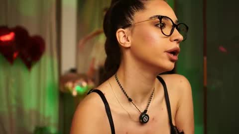 Snapshot of kity_sweet chatting on February 2026 08:10:02 PM Erika online show from February 2026 08:10:02 PM