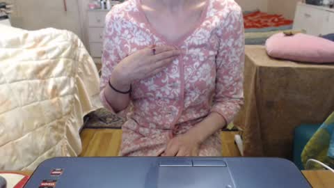 KiuminBerry online show from June 2026 01:02:01 PM