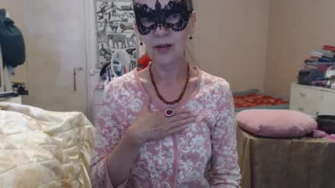 KiuminBerry online show from July 2026 12:47:01 PM