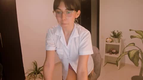 Little piece of fruit online show from December 2024 11:57:01 PM