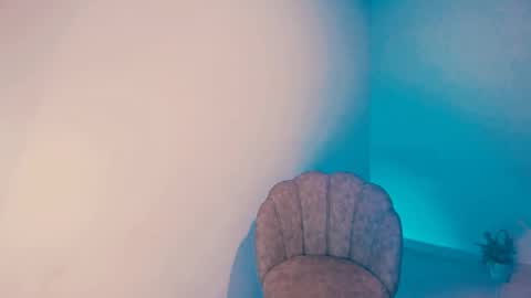 Little piece of fruit online show from December 2024 12:16:01 AM