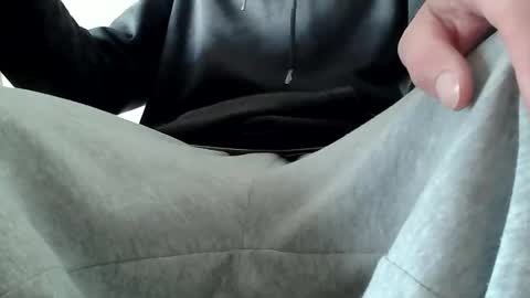 kiwibulge123 online show from May 2026 02:09:02 AM