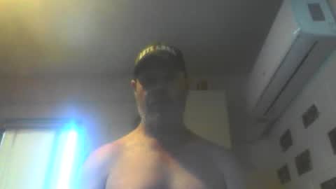 Snapshot of kiwiguy19773 chatting on January 2026 12:38:01 AM kiwiguy19773 online show from January 2026 12:38:01 AM