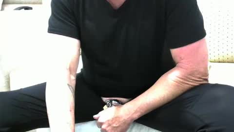 Snapshot of kiwikink33 chatting on February 2025 02:46:02 PM kiwikink33 online show from February 2025 02:46:02 PM