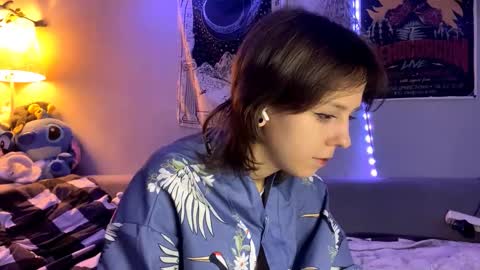 Snapshot of kizziequiroz chatting on November 2025 09:47:01 PM Luna online show from November 2025 09:47:01 PM