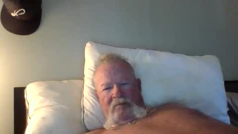 kjdjld56 online show from April 2026 06:35:01 PM