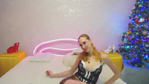 Klary online show from December 2024 12:56:02 PM