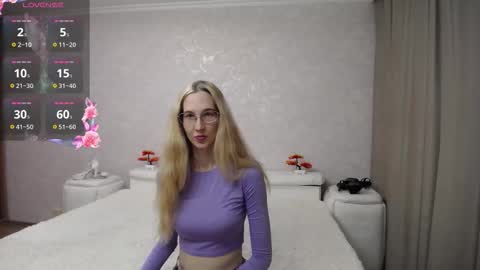 Klary online show from December 2025 06:52:01 AM