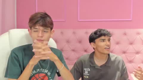 Snapshot of klaus_sunrise_xx chatting on December 2024 02:13:01 AM KLAUS online show from December 2024 02:13:01 AM