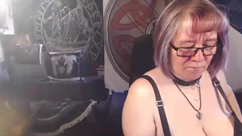 Snapshot of kleiner_teufel chatting on April 2026 06:47:02 AM Michelle online show from April 2026 06:47:02 AM