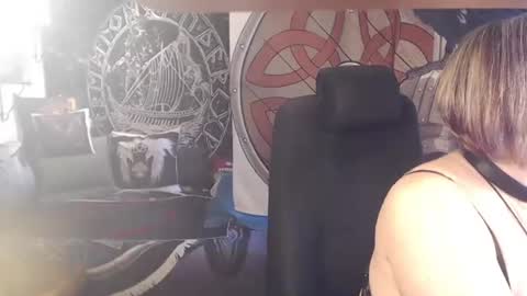 Snapshot of kleiner_teufel chatting on May 2026 05:57:02 AM Michelle online show from May 2026 05:57:02 AM
