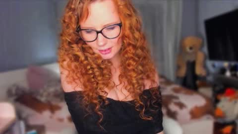 Snapshot of klementinagirl chatting on February 2026 08:53:02 PM Klementinafanslyklementina6661 online show from February 2026 08:53:02 PM