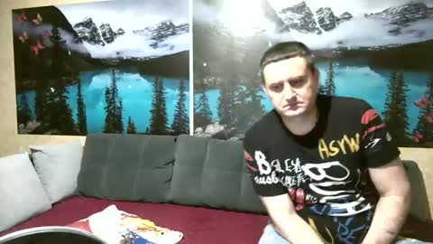 Kleosnow online show from April 2026 08:09:01 PM