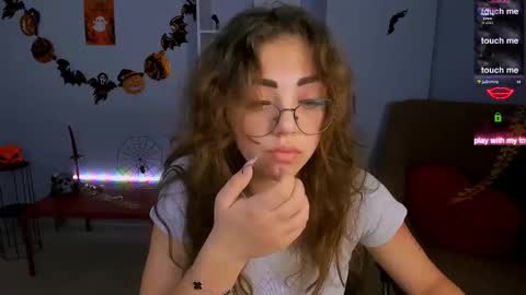 Snapshot of kleri_paint chatting on October 2025 08:18:02 AM kleri online show from October 2025 08:18:02 AM