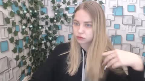 klerkarina online show from January 2025 05:58:02 AM