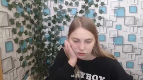 klerkarina online show from February 2025 09:28:01 AM