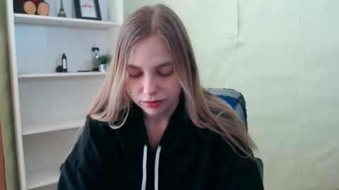 klerkarina online show from February 2025 08:50:01 AM