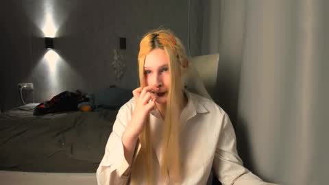 Klin online show from November 2025 10:09:01 PM