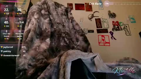 Snapshot of klintellemoore chatting on April 2026 08:40:02 PM Klintelle Moore online show from April 2026 08:40:02 PM