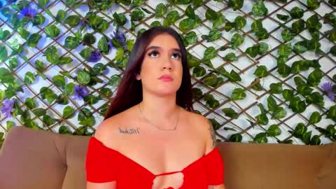 kloe_bella online show from September 2025 01:11:01 PM