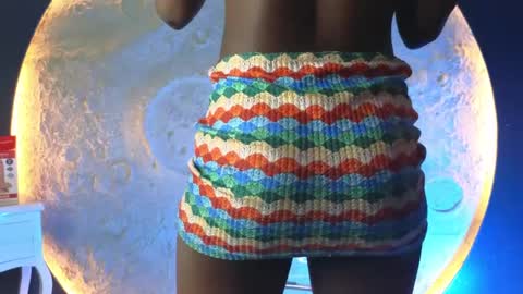 Snapshot of kloee_12 chatting on September 2025 12:38:02 PM K L O E online show from September 2025 12:38:02 PM