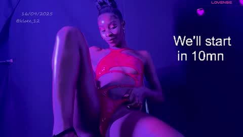 Snapshot of kloee_12 chatting on September 2025 12:06:01 PM K L O E online show from September 2025 12:06:01 PM