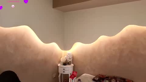 Snapshot of kloee_12 chatting on September 2025 12:08:02 PM K L O E online show from September 2025 12:08:02 PM