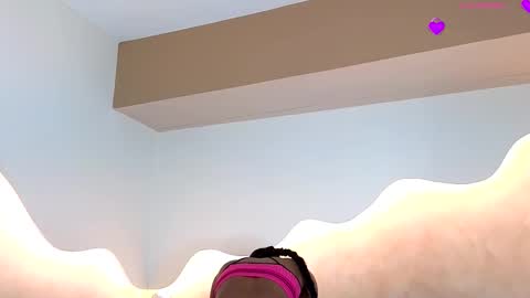 Snapshot of kloee_12 chatting on October 2025 12:16:01 PM K L O E online show from October 2025 12:16:01 PM