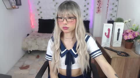 Snapshot of kloeking_ chatting on December 2024 12:00:02 AM kloe online show from December 2024 12:00:02 AM