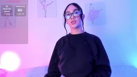 Snapshot of klohewilliams chatting on December 2025 12:25:02 PM klohe Williams online show from December 2025 12:25:02 PM