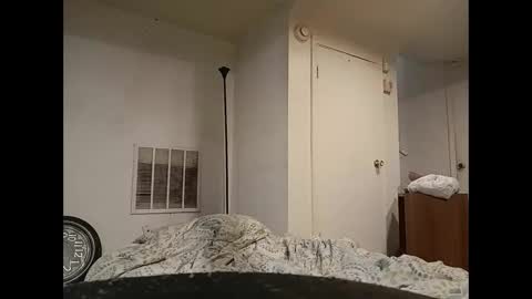 Snapshot of klou502 chatting on December 2024 05:48:02 AM LOUiViLAN online show from December 2024 05:48:02 AM