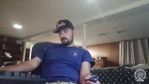 Snapshot of klou502 chatting on September 2025 05:09:02 AM LOUiViLAN online show from September 2025 05:09:02 AM