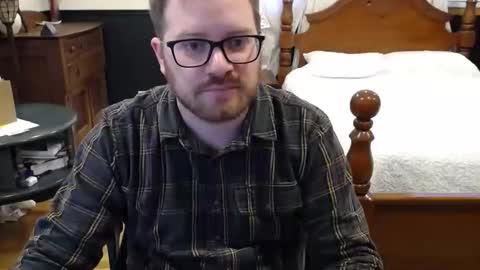 Snapshot of km0079 chatting on December 2025 09:10:02 PM Kris online show from December 2025 09:10:02 PM