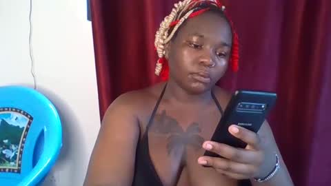 Snapshot of knight_nurse69 chatting on February 2025 09:42:01 AM knight_nurse69 online show from February 2025 09:42:01 AM