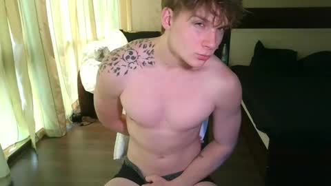 Snapshot of knotsiemens chatting on June 2026 03:47:01 PM Adam online show from June 2026 03:47:01 PM