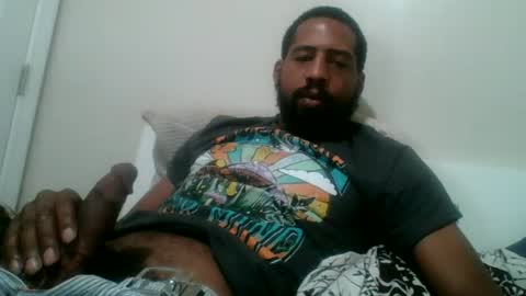 Snapshot of knuttybar chatting on June 2026 04:00:02 PM knuttybar online show from June 2026 04:00:02 PM
