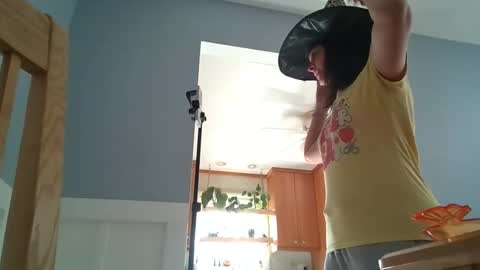 Snapshot of ko_rides chatting on November 2025 04:31:02 PM ko_rides online show from November 2025 04:31:02 PM