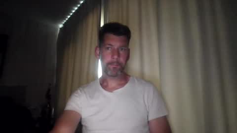kobelalakers2423 online show from July 2026 07:42:01 PM
