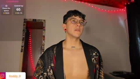 Snapshot of koddy_0 chatting on November 2025 04:42:01 PM Koddy Independent model online show from November 2025 04:42:01 PM