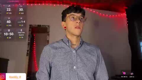 Snapshot of koddy_0 chatting on December 2025 03:06:01 PM Koddy Independent model online show from December 2025 03:06:01 PM