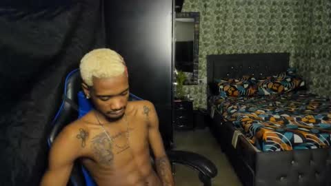 Snapshot of kofi_exotic_ chatting on December 2025 08:02:01 PM kofi online show from December 2025 08:02:01 PM