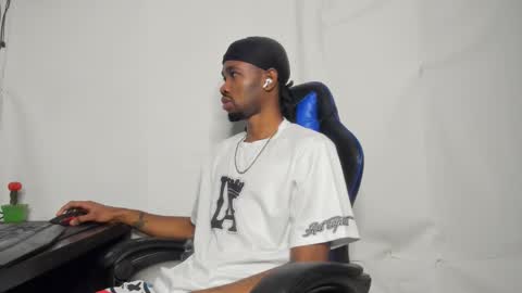 Snapshot of kofi_exotic_ chatting on January 2026 11:32:02 PM kofi online show from January 2026 11:32:02 PM