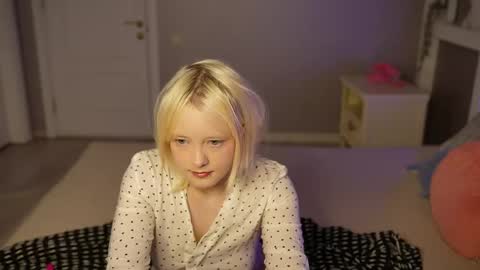 Snapshot of kofimoon chatting on May 2026 04:12:02 PM Kofi online show from May 2026 04:12:02 PM