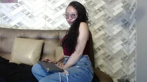 Snapshot of koko15_ chatting on May 2026 01:50:02 PM Koko online show from May 2026 01:50:02 PM