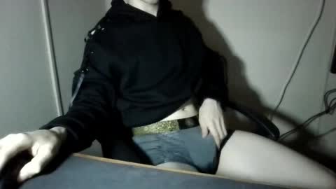 KokszFox online show from October 2025 08:34:02 AM