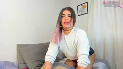 Koral Model online show from July 2026 10:27:01 PM