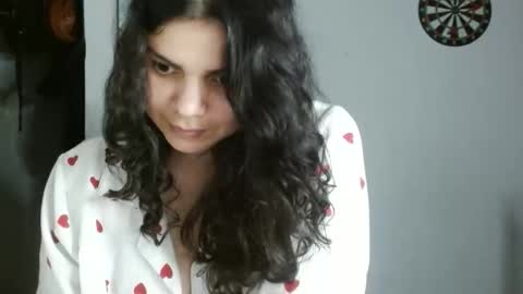 Karoll online show from May 2026 02:07:01 AM