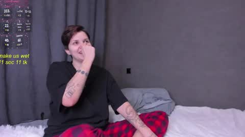 Twiix online show from December 2024 07:10:01 PM